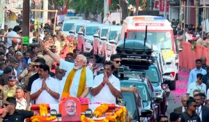 நாகர்கோவிலில் பிரதமர் மோடியின் பிரம்மாண்ட ரோடு ஷோ: மக்கள் உற்சாக வரவேற்பு!