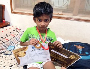 திருக்குறள் முற்றோதுதல்: உலக சாதனை படைத்த இரண்டாம் வகுப்பு மாணவன்!