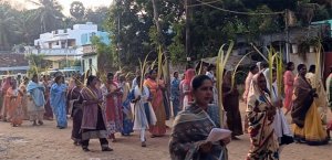 ஆசாரிப்பள்ளம் பழமையான தேவாலயத்தில் குருத்தோலை ஞாயிறு சிறப்பு வழிபாடு!